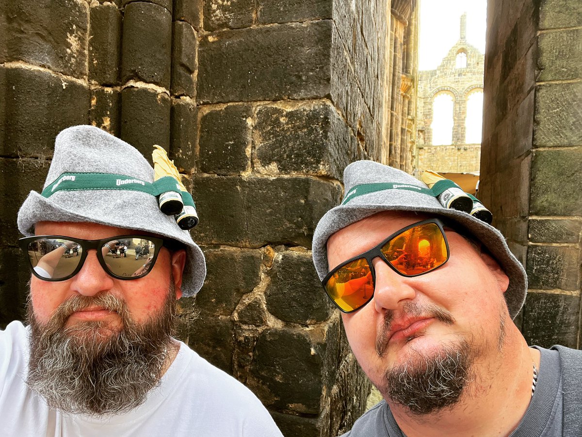 So #day4 has started to look like this rocking the  <a href="/leedsbeer/">LeedsBeerFest</a> #newshams #underberg 🍺🥳