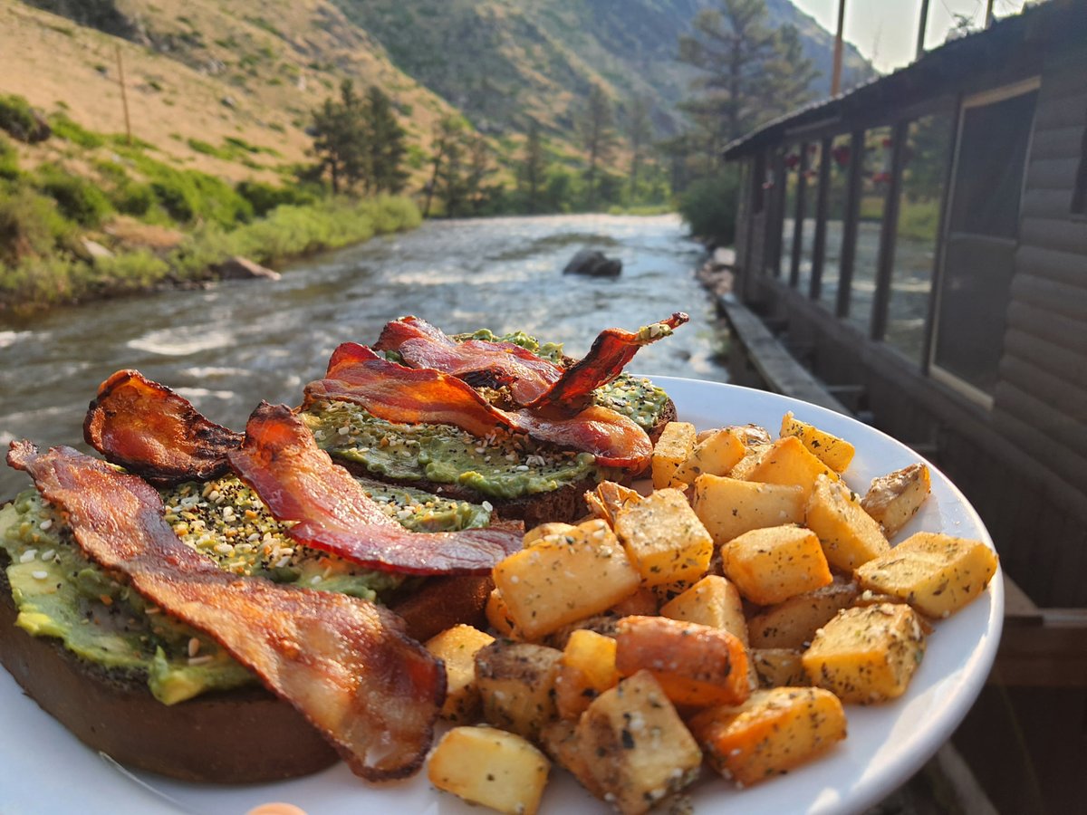 themishawaka's tweet image. 🍳Rise and Shine, it's Breakfast Time!
Only a few more weeks to get in on our Sat-Sun 8am open! 
Make your reservation today!

#breakfastlover #coloradosummer #poudrecanyon #mishawakaamphitheatre