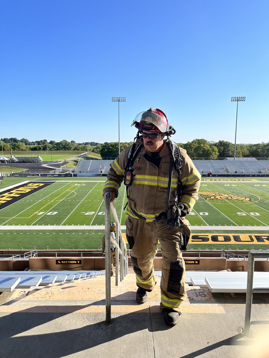 Bwerner2004's tweet image. 9/11 stair climb @mowestbullpen
