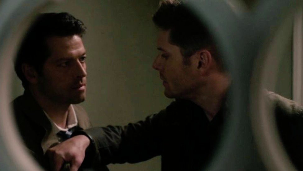 CasIsLoved's tweet photo. Let it be known that Dean had Herculean self-restraint because he really wanted here to -- https://t.co/IcDh5SlXPj