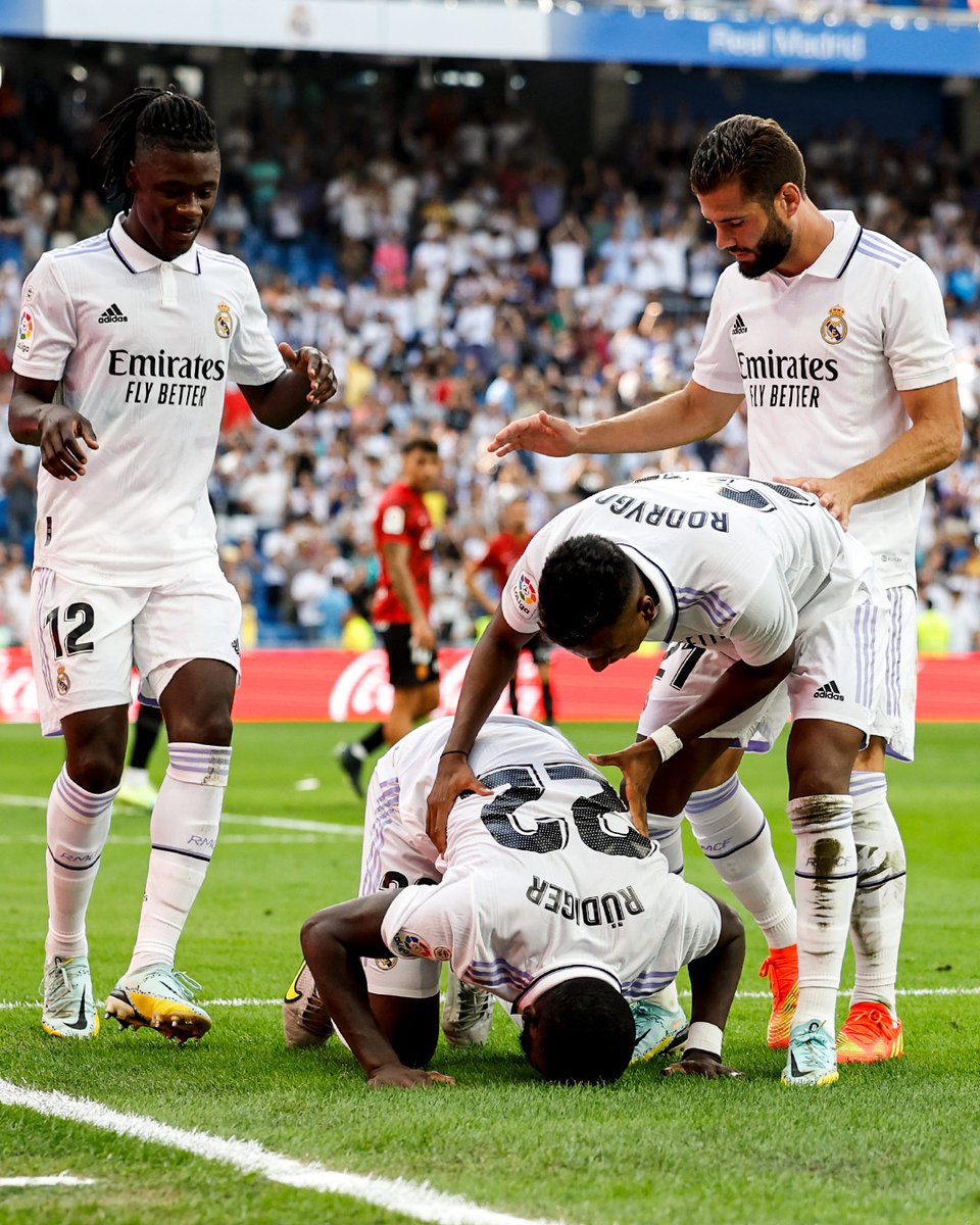 realmadridarab's tweet photo. 👏 الله عليك! https://t.co/HYc21rHBpv