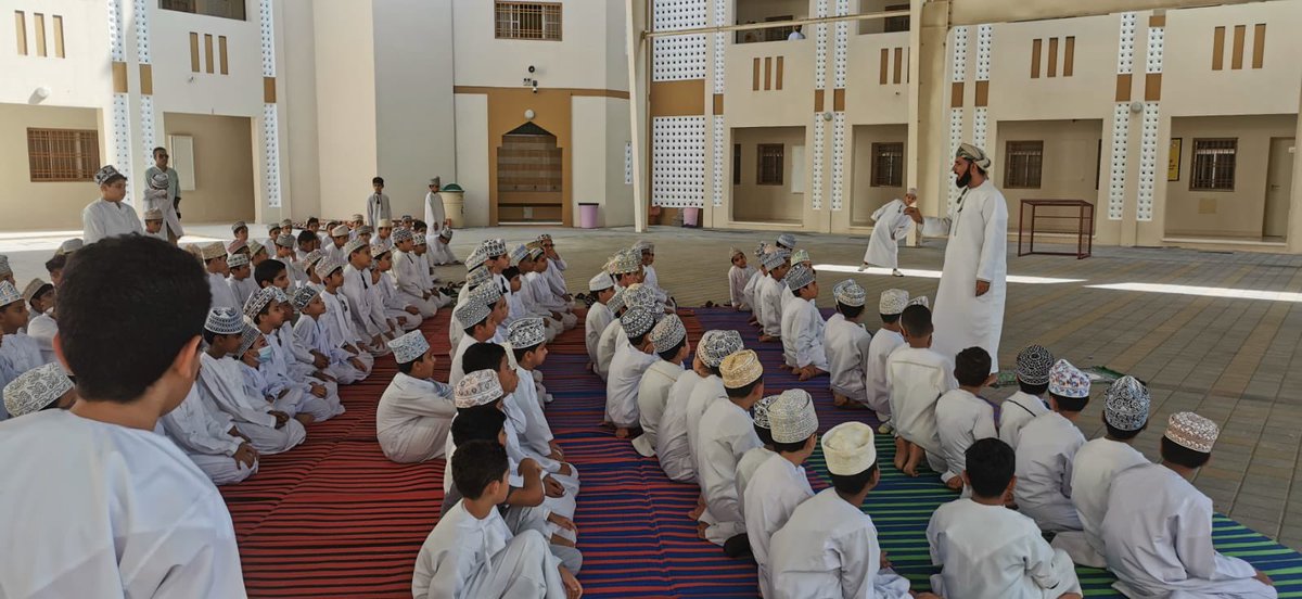 JunadaSchool's tweet photo. بعض التوجيهات والارشادات التوعوية والدينية المتعلقة بالمحافظة على الصلاة والتحلي بالخلق الحسن من قبل مدير المدرسة لأبنائه الطلبة. https://t.co/wUsPlKqxwQ