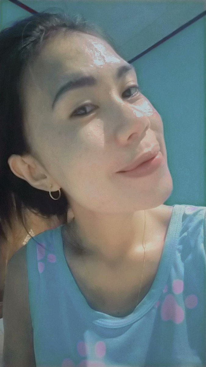 Awix_Perangga's tweet photo. Bolehlah ak merem dulu ya
Berat banget ini mata https://t.co/8RTBorUIie