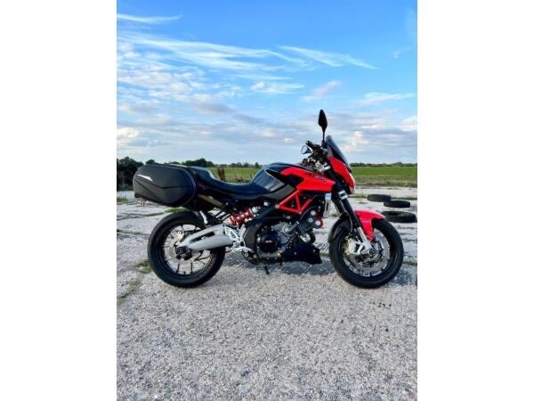 AndyPa72's tweet photo. 2013 Aprilia SL Shiver 750 ABS https://t.co/Bk4LCg1XKU https://t.co/IwqCgWuY9A