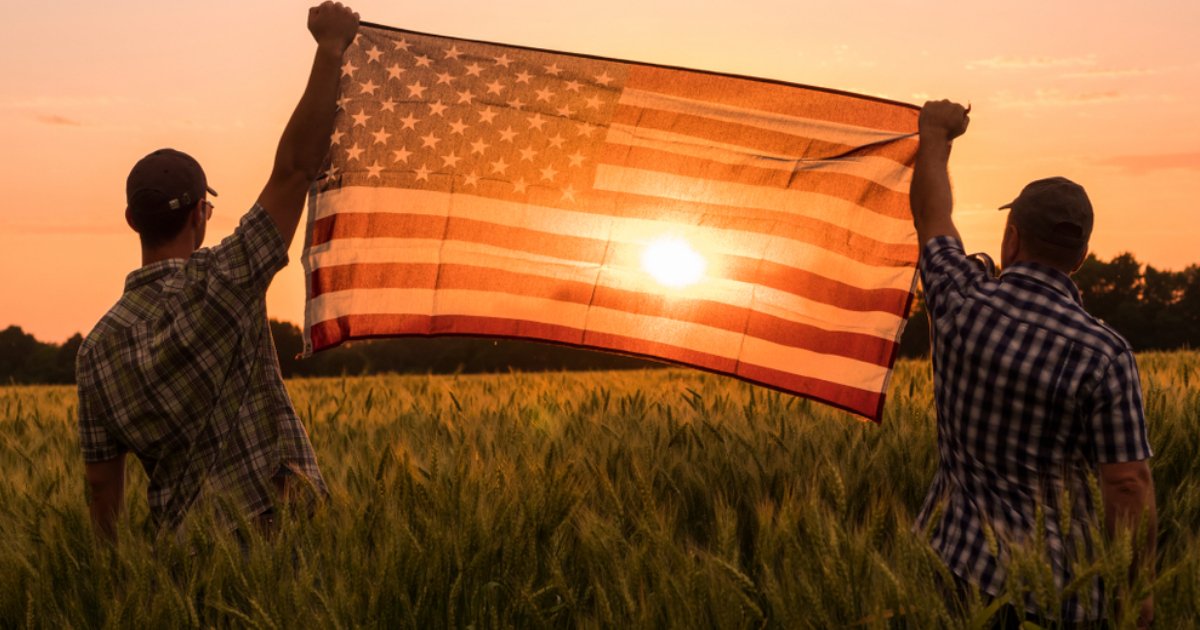 In memory of every life that was lost 21 years ago, we remember the courage and selfless contribution of those who sacrificed themselves for our nation. We will never forget 9/11. 🇺🇸 #PatriotDay