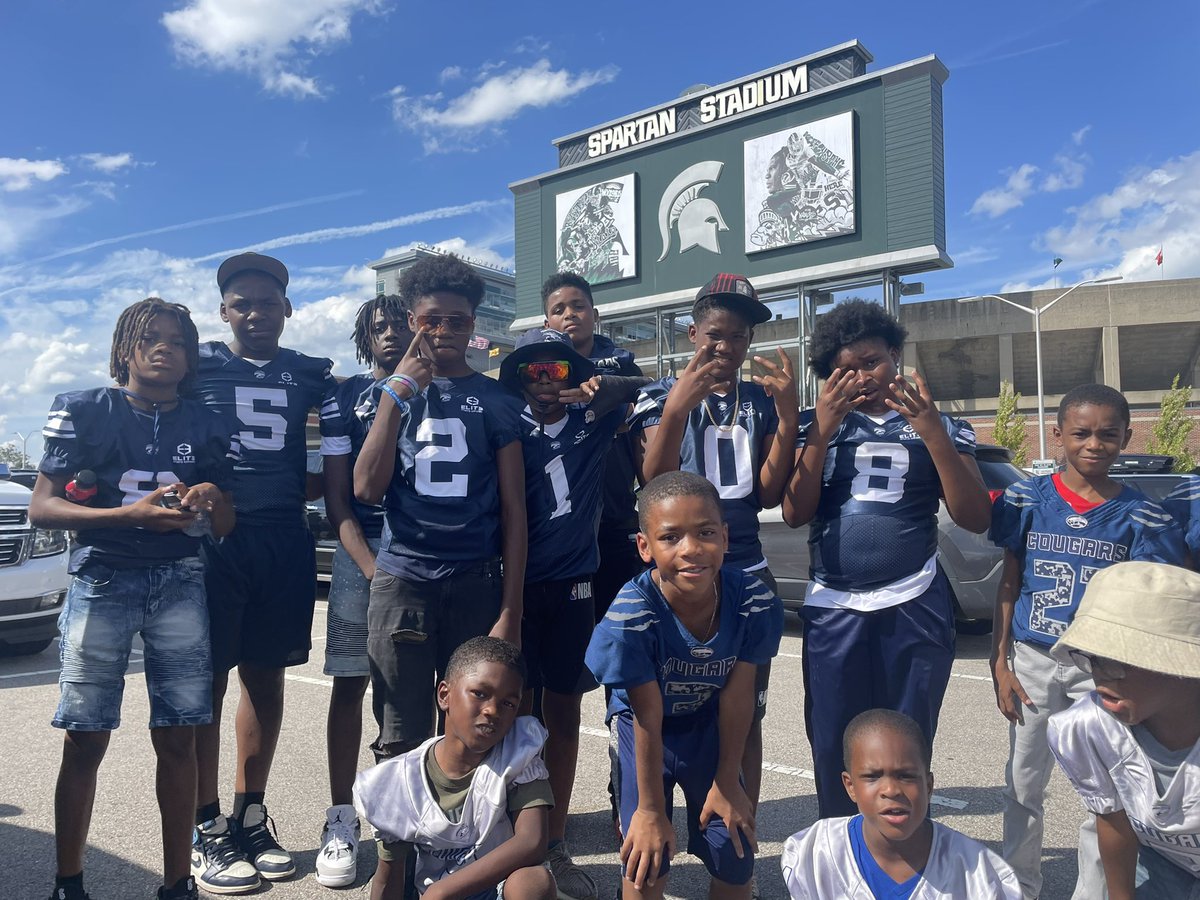 CoachNick__'s tweet photo. My boys had a GREAT time! An experience they’ll never forget… Thank you Coach Wilcher & the MSU staff for this great experience! #BLUEREMAINS #NWC #GoGreen💎 @Coach_mtucker https://t.co/vMrMgBdcRo
