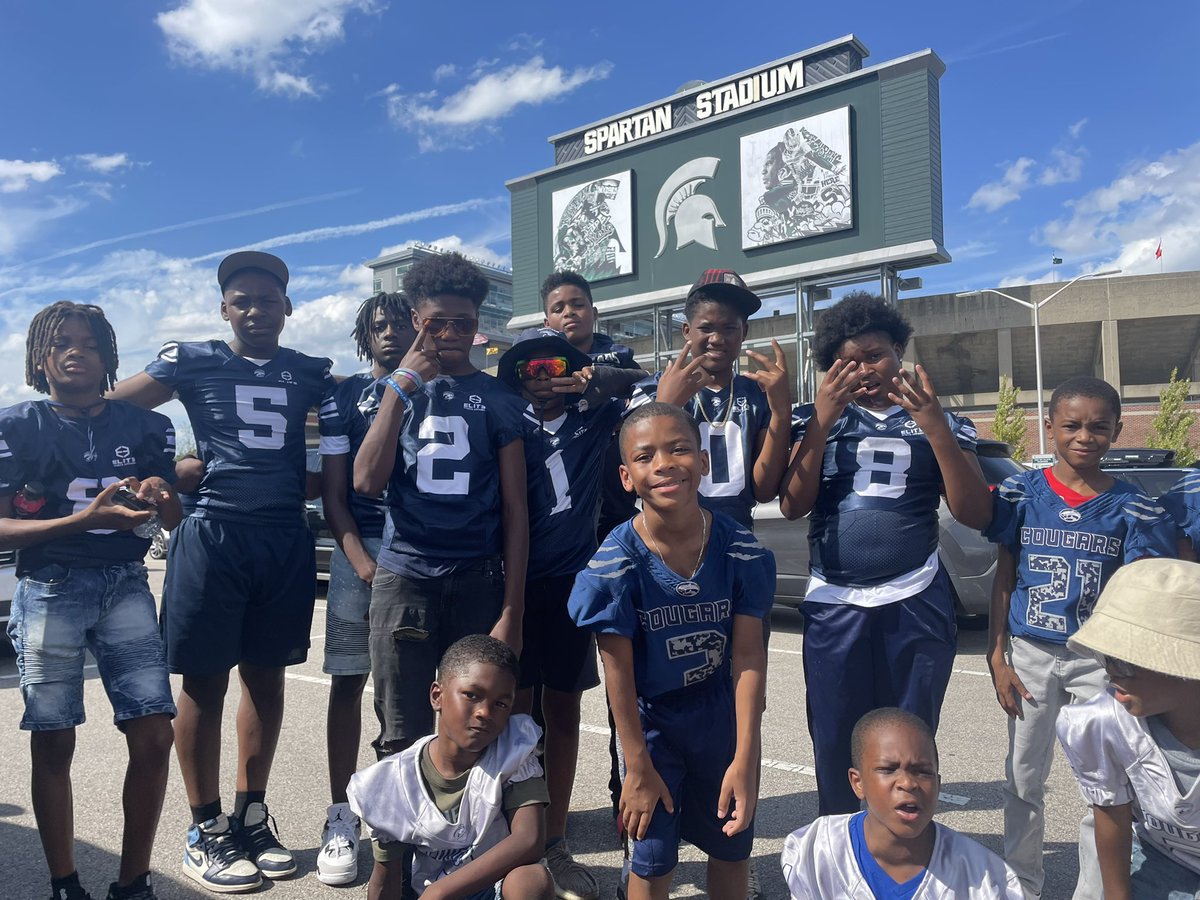CoachNick__'s tweet photo. My boys had a GREAT time! An experience they’ll never forget… Thank you Coach Wilcher & the MSU staff for this great experience! #BLUEREMAINS #NWC #GoGreen💎 @Coach_mtucker https://t.co/vMrMgBdcRo