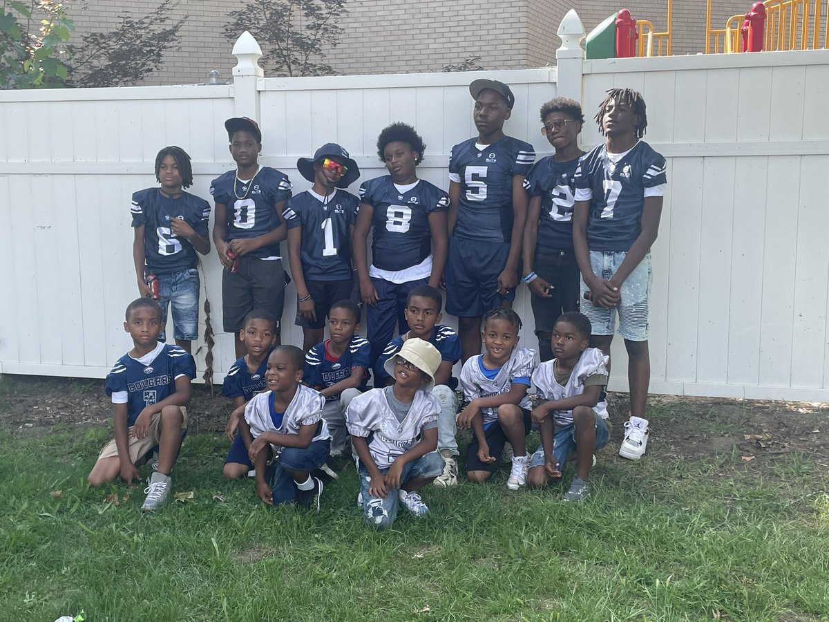 CoachNick__'s tweet photo. My boys had a GREAT time! An experience they’ll never forget… Thank you Coach Wilcher & the MSU staff for this great experience! #BLUEREMAINS #NWC #GoGreen💎 @Coach_mtucker https://t.co/vMrMgBdcRo