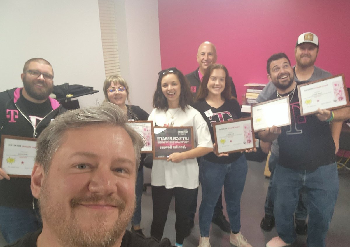 Some great performers getting recognized for an amazing August at out meeting in Chillicothe today! Ready for iPhone launch! #Beastmode @TimMiller44 @lnghsn1 @pedrobyers1 @tglover187