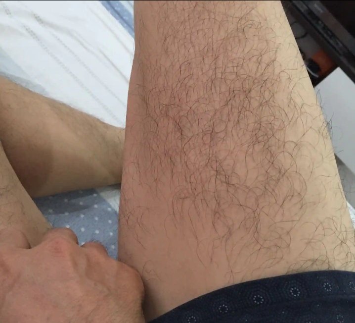 Cái chân j như đám rừng z ak