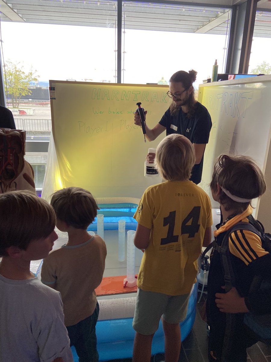 Urogenital Engineering Lab (@uge_artorg) on Twitter photo Urogenital Engineering group contributing to the success of Nacht der Forschung #NdFunibern <a href="/unibern/">Universität Bern</a> <a href="/BurkhardFiona/">fiona burkhard</a> <a href="/ShaokaiZheng/">Shaokai Zheng</a> Urogenital Engineering group contributing to the success of Nacht der Forschung #NdFunibern <a href="/unibern/">Universität Bern</a> <a href="/BurkhardFiona/">fiona burkhard</a> <a href="/ShaokaiZheng/">Shaokai Zheng</a>