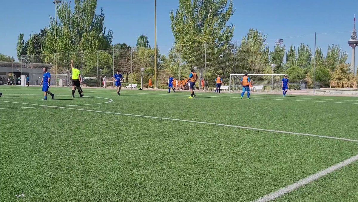 Uponor_ES's tweet image. Aquí, el resumen de un día maravilloso. V Torneo solidario de Fútbol 7 del sector inmobiliario a favor de @DownMadrid  y organizado juntos a @ASPRIMAdrid  @simaexpo y fundación Gomez Pintado. Gracias un año más por la iniciativa!