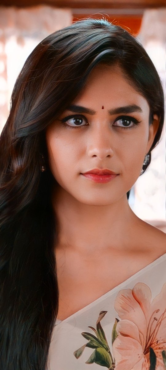 MrPortrait22's tweet photo. Inside and out I’ve never seen a woman so beautiful. 
Sita ❤️ ❤️
#SitaRamam  #MrunalThakur https://t.co/GEg5ulWlqv