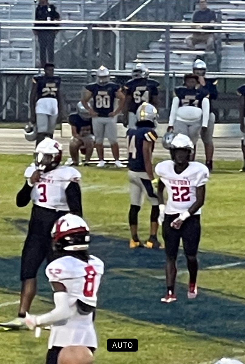 AdrianSmithJr3's tweet photo. Junior season…getting better every Friday …. https://t.co/1UZTaXGhgy