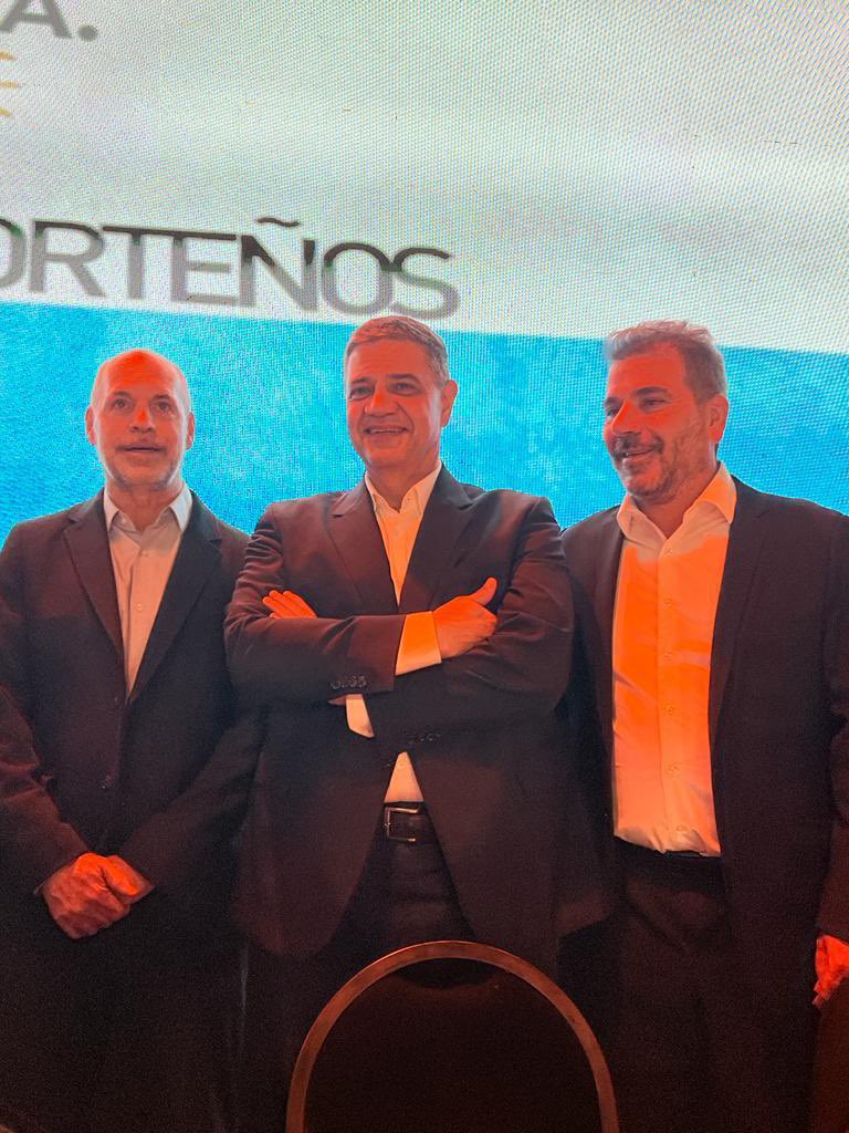 Es Juntos y definitivamente es por el Cambio.