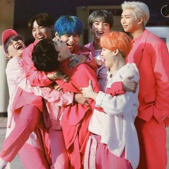 hourlyforbts_'s tweet photo. vezes que o bts e army deixaram kim namjoon sem reação, uma thread de aniversário; https://t.co/S17hEKNcEb