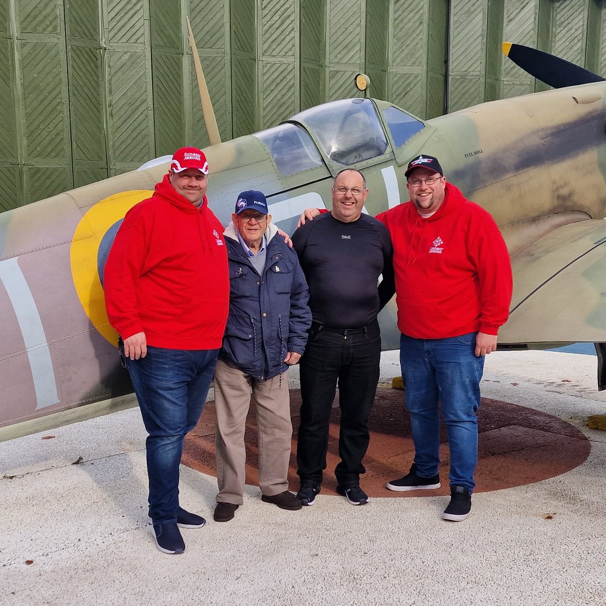 garethnewman35's tweet photo. #NewProfilePic https://t.co/2w7PkRrslU