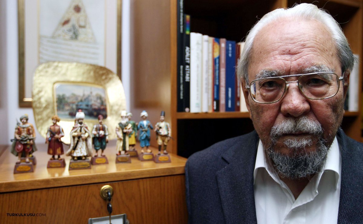"Türkiye'de güçlü bir ordu olmasa, Ermenistan hazır, Rusya hazır, Yunanistan hazır. Suriye bile Hatay'dan vazgeçmiş değil. Dört taraftan çevrilmiş durumdayız. Güçlü ordumuz olmazsa, Türkiye ertesi gün parçalanır. Güçlü ordu, Türkiye için hayati zarurettir."

Prof. Halil İnalcık
