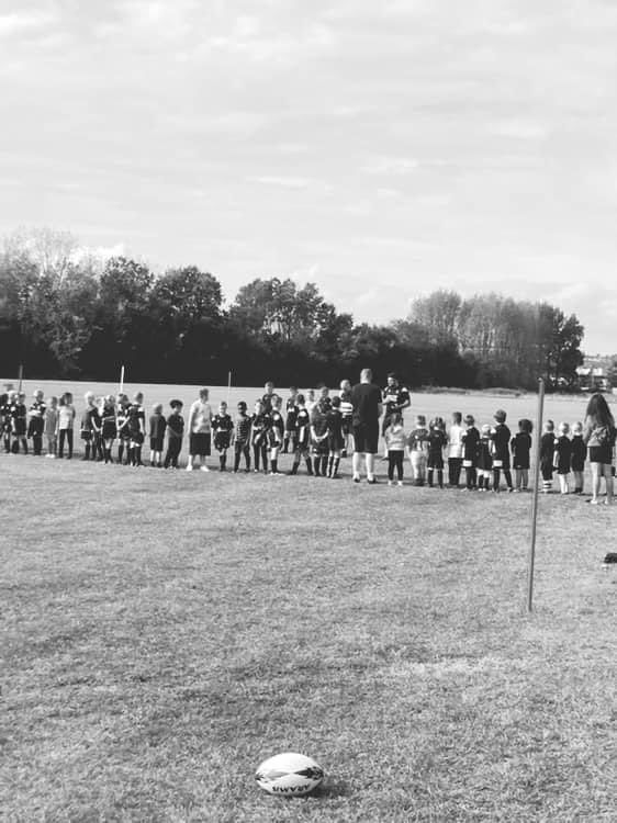 BernadettesRFC's tweet photo. 🚨Sunday Rugby🚨

Great to be back for the season’s first official Mini and Junior training session. Loved seeing new and returning faces getting stuck in and having fun. 

Prior to training our Players, Parents and Coaches held a minutes silence in honour of her Majesty.

💚💙 https://t.co/XHvlRgwRvn