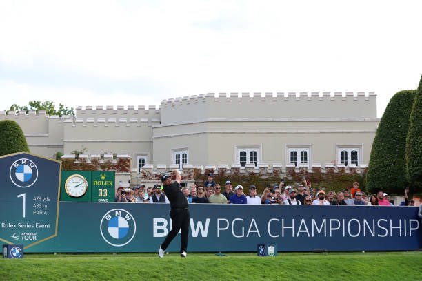 LowryTracker's tweet photo. Ladies and Gentleman what a week ✅✅✅
Shane Lowry has won his 6th DP World Tour Event at the BMW PGA Championship 💚💚💚💚
It is Shane’s first win in over 3 years 💚💚
Shane Lowry well deserved 🔥🔥🔥 https://t.co/8L4cpVk2w0