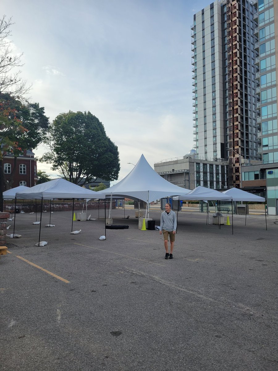 NadaOffak's tweet photo. Prep is underway @TinyHomeTakeout for their #HungerNoMore fundraiser today! See you there... 1-4pm! #GrabABite #GiveIfYouCan 🙏❤️☀️ https://t.co/LUtpMtP33d