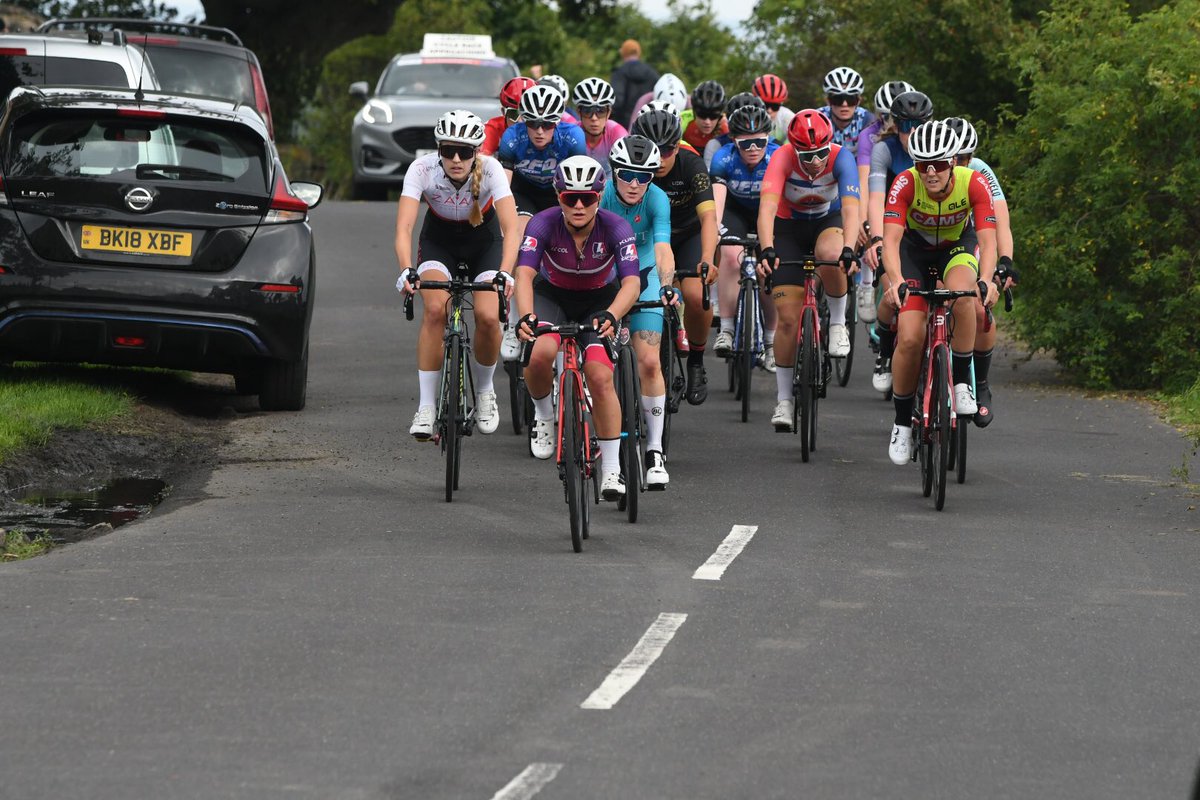 VeloUK's tweet photo. Now racing in Nicks Big Race, the women in the final stage #UpperDenby https://t.co/mZdIsge1dU