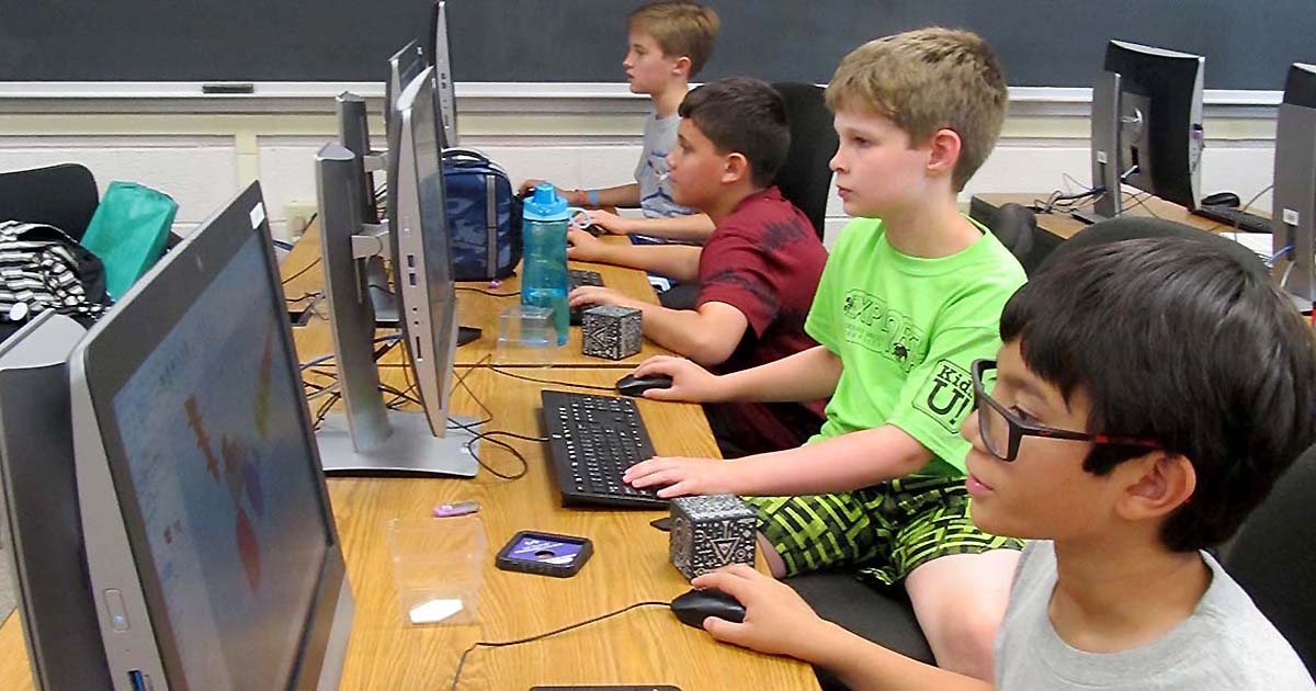DelValGradCE's tweet photo. Connect with old and new friends for after-school and Saturday next-level online fun! Interactive, safe, fun. https://t.co/lLeE3nFprq https://t.co/FmhSO4u7B9