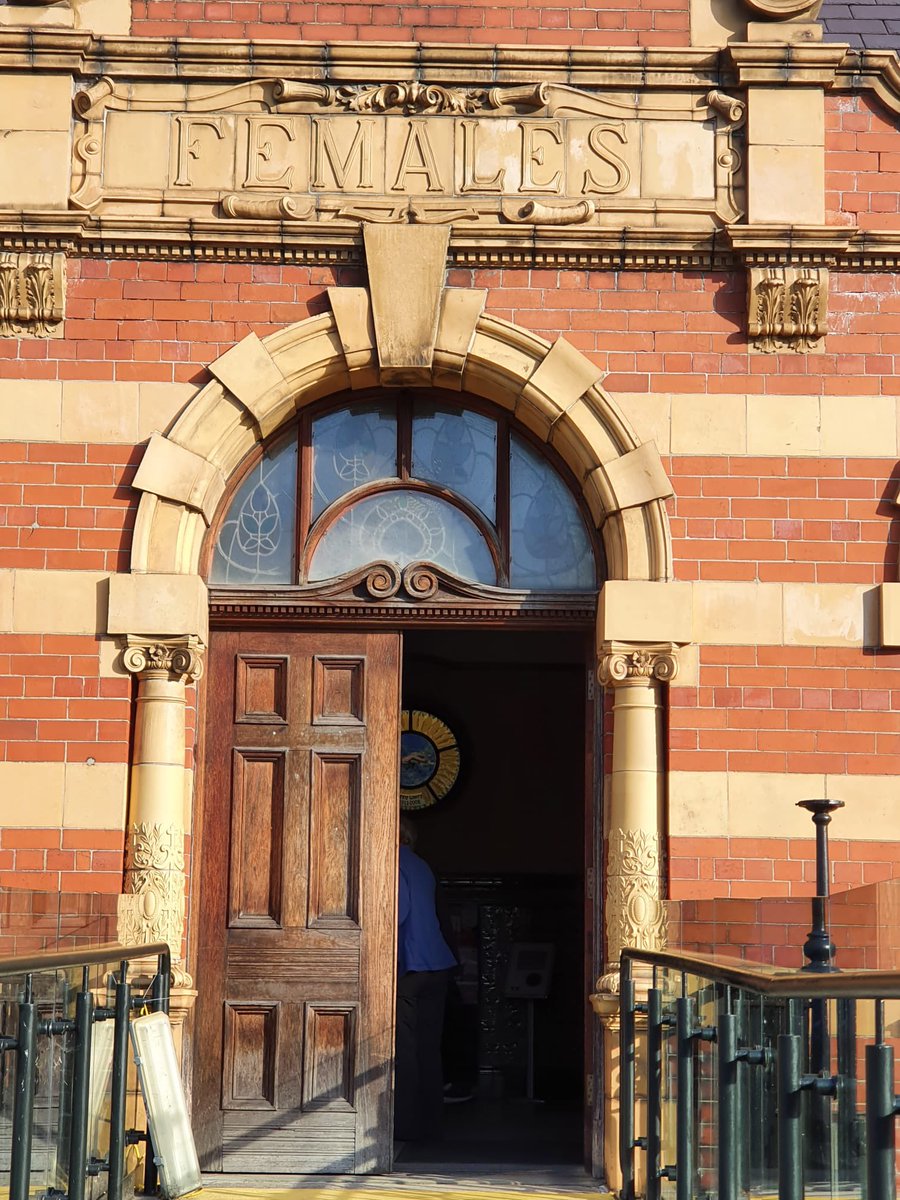 Anna_Purvis_PJ's tweet photo. Super swim @victoriabaths this morning as part of #TheBigSplash such a beautiful building - thanks to all involved in organising this event 👏#SundayFunday #Restoration #IconicBuilding https://t.co/bfMfIxD5GB