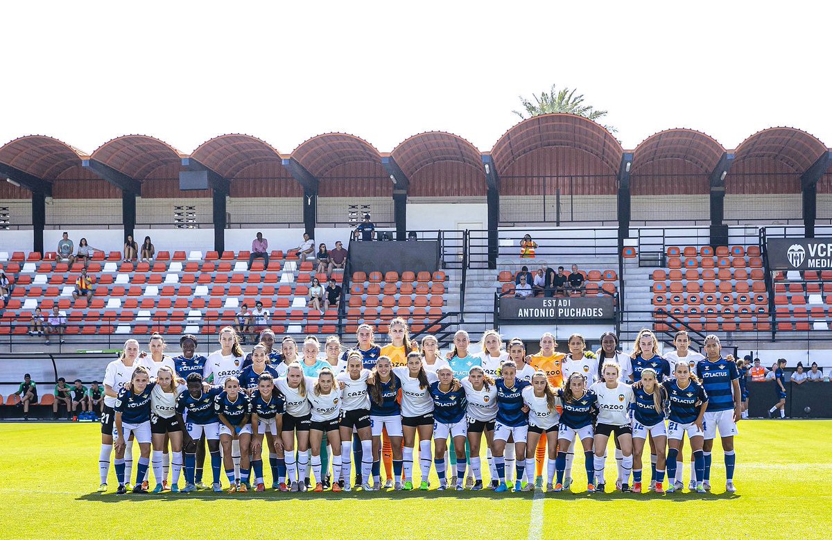 VCF_Femenino's tweet photo. 🦇 Cumpliendo con nuestro compromiso con el fútbol femenino

🤚 Respeto al Fútbol Profesional Femenino 

#ADNVCF | #CORVCF | #LigaF https://t.co/yqHiHxs5yI