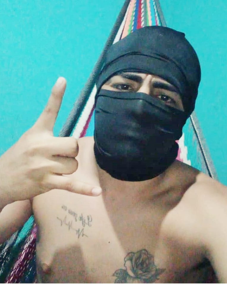 PNCSV's tweet photo. José Antonio Espinal Paniagua, alias el Quaker, presumía en redes sociales su pertenencia a la MS13.

Hoy fue capturado en el cantón Pavana, San Alejo, La Unión. https://t.co/sx0A0rCim8