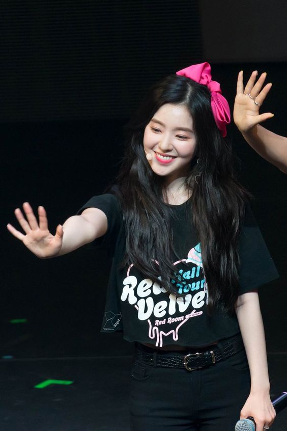 ㅤㅤㅤ
Irene tersenyum lebar sesekali melempar hati dengan tangan mungilnya bagi Luvellas. Suasana riuh kian membuncah di hatinya, seolah tak ingin berlalu begitu saja.

"Terima kasih sudah stay sampai malam guys, love youuu!" 

#DREAMFEST22
ㅤㅤ