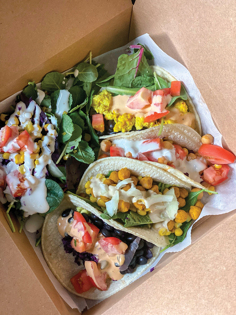 outinjersey's tweet photo. Lady and the Shallot delights at #Trenton Farmers Market https://t.co/G6xzlfQz4w #coraberke #outofthekitchen #katewnek #vegan #francescaavitto https://t.co/V0t37rngTl