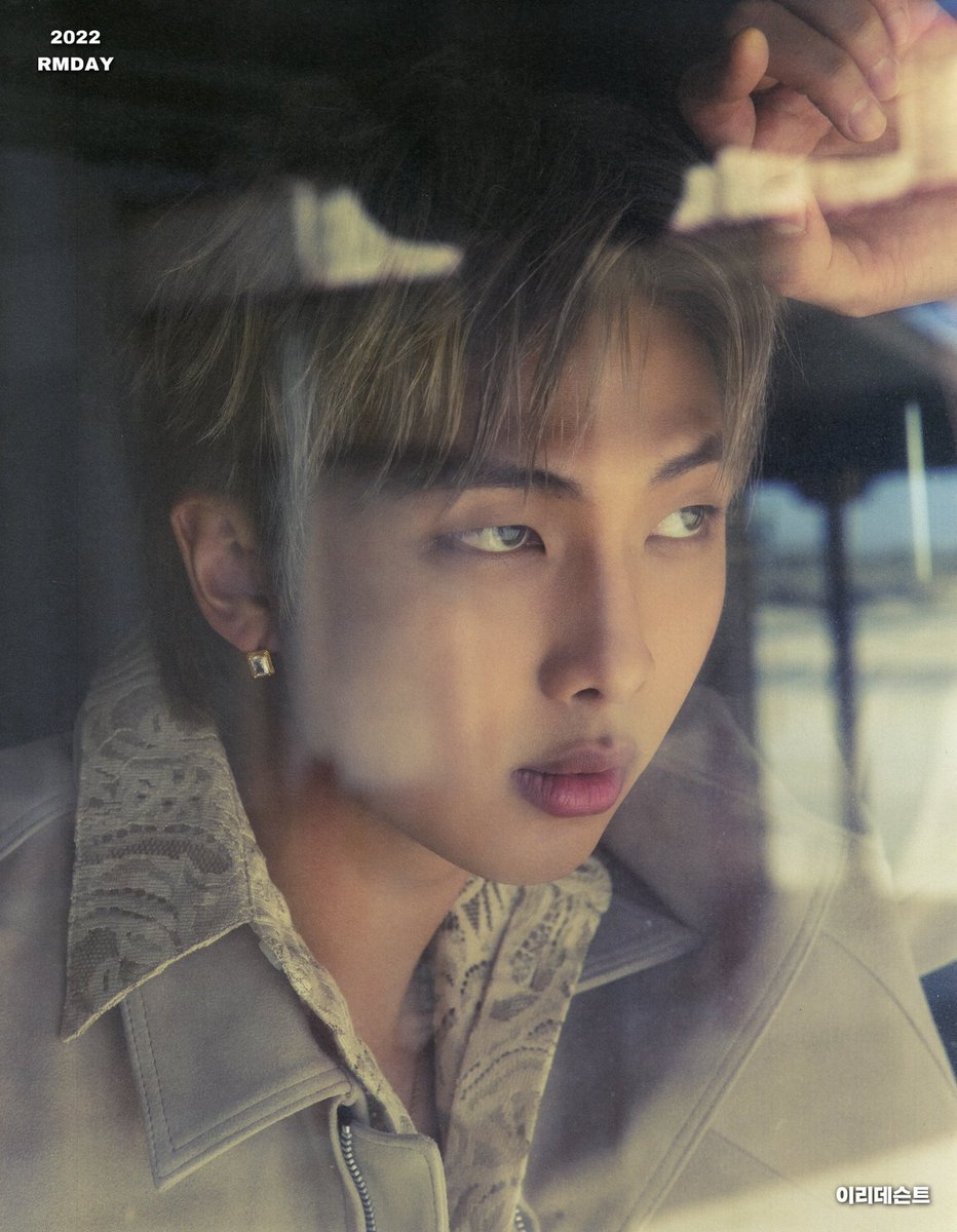 joooniehq's tweet image. KIM NAMJOON!!?!? OH MY GOD