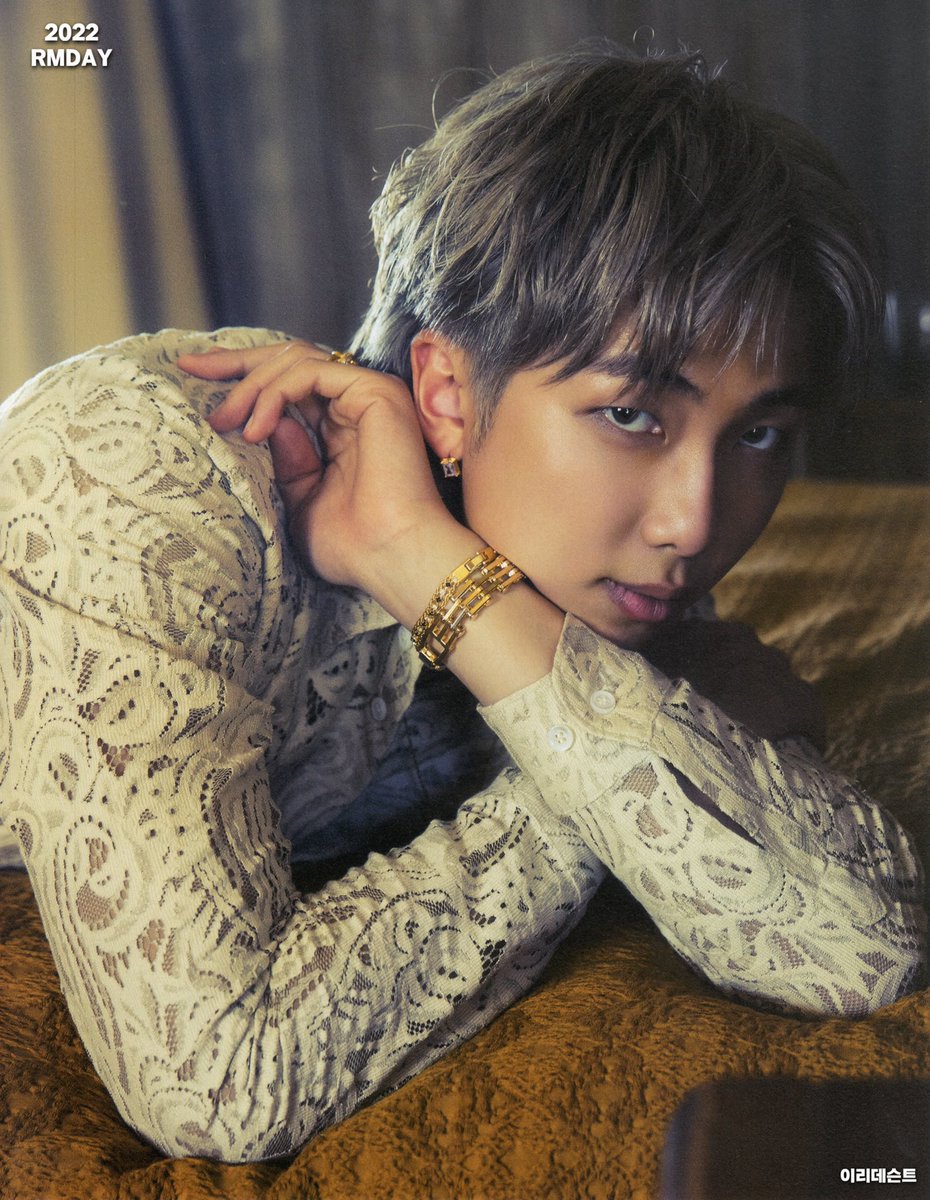 joooniehq's tweet image. KIM NAMJOON!!?!? OH MY GOD