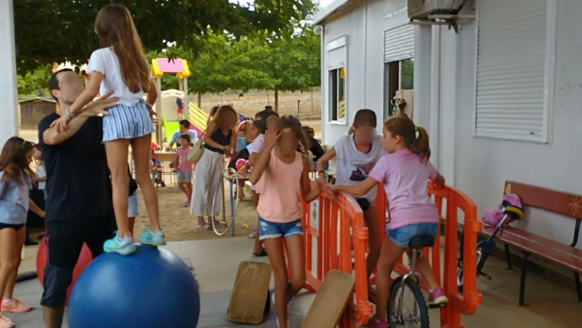 AFA 9d4t tweet media