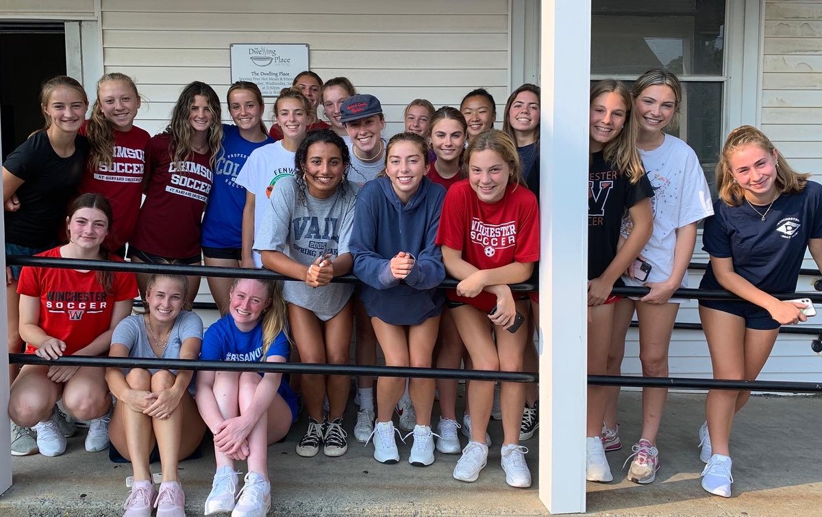 coach_emanuel's tweet photo. One of our favorite and most rewarding team traditions, preparing and serving meals at The Dwelling Place soup kitchen in Woburn 
@Winch_Athletics @EMGSCA @MIAA033 https://t.co/3YzqrSTDv5