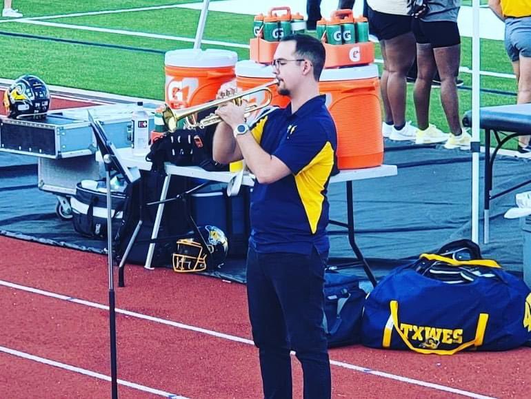 TxWesMusic's tweet photo. Way to be our good luck charms Ram Band! Another big win for our football Rams, 52-0! Also, a shoutout to our very own horn student, Matthew Moniak, for playing the national anthem and getting picked to kick at halftime!! 🐏💙💛 #RamMusicLife #RamsUp https://t.co/YNGp9KeYVR