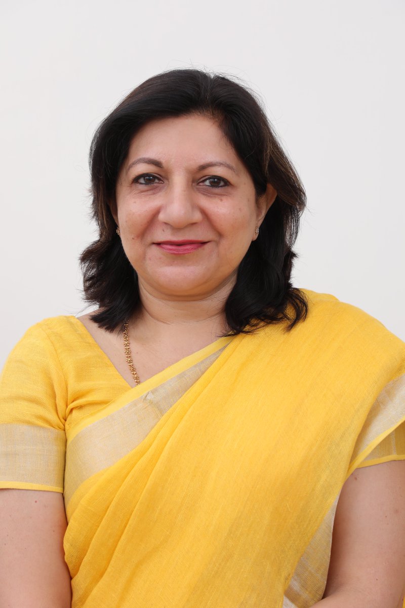 NewIndAssurance's tweet photo. We are glad to inform that Ms Neerja Kapur has assumed the charge as Chairman-cum-Managing Director of @NewIndAssurance https://t.co/SekKIOlAE8