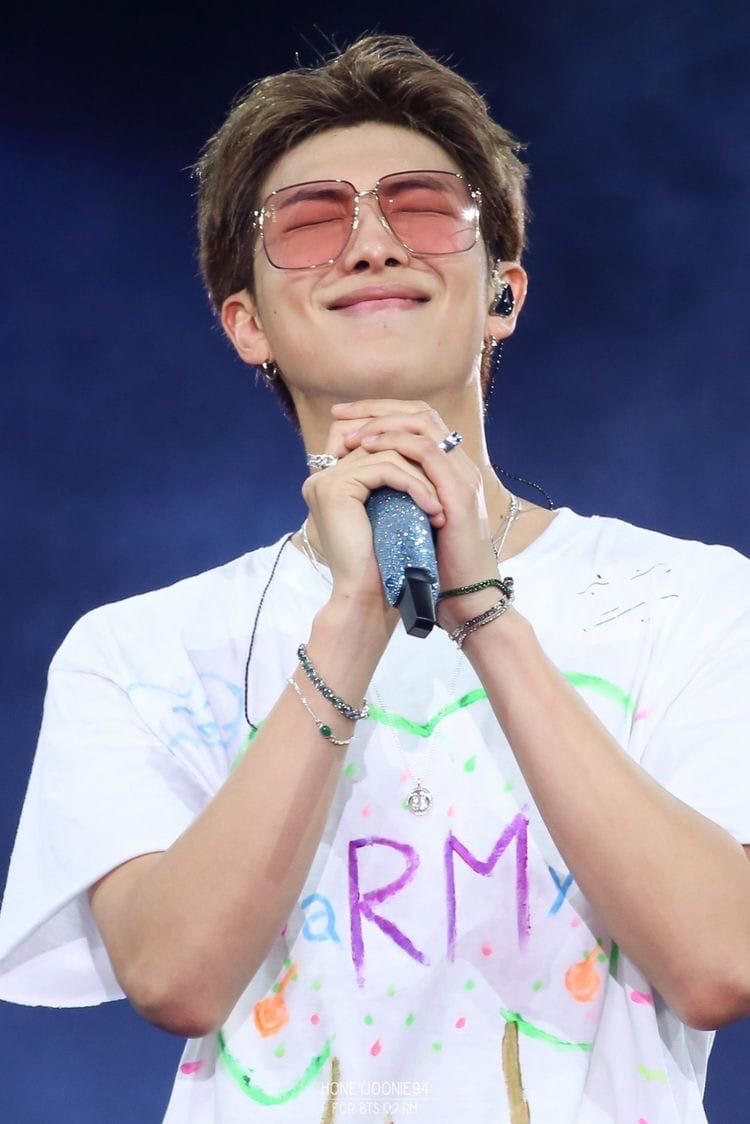 armyforever0620's tweet photo. Best best best leader of BTS!!
Happy birthday to you!! You are my confidence and determination! You have proved that there is no limit to perfection) I love you RM. Thank you..
I Purple you 💜💜💜💜
#HAPPYRMDAY
#RMyEntirety
#OurPlanetHasNamjoon
#NamuDay2022
#우리남준이_생일이네 https://t.co/XYJFt88bSe