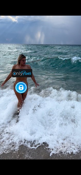 Happy Sunday 💋💜  https://t.co/hUmDQa5WXY https://t.co/HmkjRQxI7e<a href="/tag/onlyfans"class="tags"><span>#onlyfans</span></a>