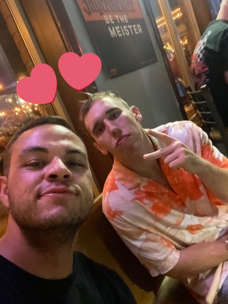 MeeksFPS's tweet image. How the night started 
Vs
How it ended 
@AimbotAx