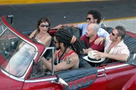 Habana Blues (2005):
En la cena de despedida de Soledad - “Brindemos por el artista puro, faro incuestionable de esta humanidad desorientada”