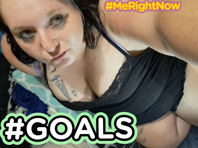 Anyone who buys me something off of my Amazon public wishlist will get my onlyfans for free for a Lenght