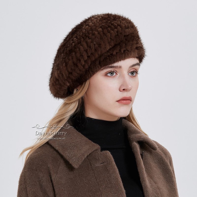 New mink fur hats style arrived #berethat #hat #ootd #fur #furhat #minkfur #minkfurhat #womenswear #womenstyle #furberet #womensfashion #ladyfashion #ladystyle #ladyoutfits #accessory #fashionhat #fashionaccessory #girlsfashion #girlstyle #new #handmade #boutique #boutiquefashion