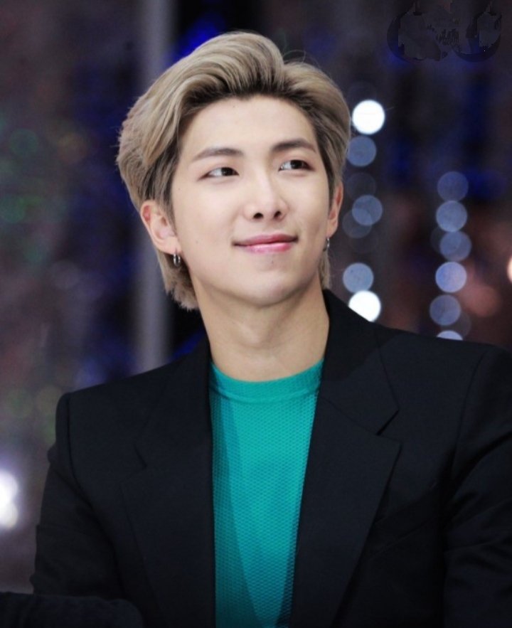 gulshan_popy's tweet photo. May Allah Bless YOU 
HaPpY BiRtHdAy Namjoon🎊🎈🎉🎂
#RMDAY 
#BTSARMY https://t.co/Ax8YAIwGcP