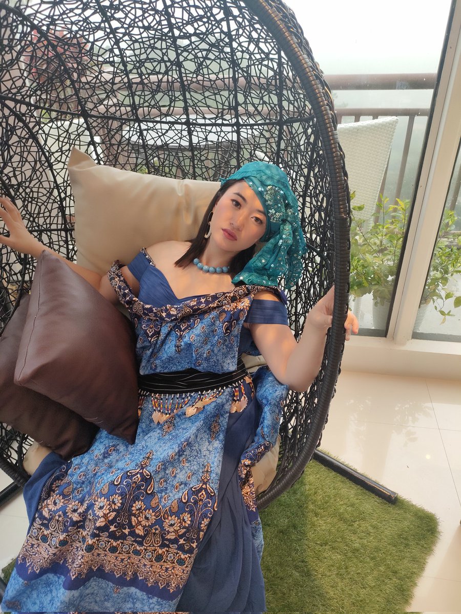 itsKimDelmas's tweet photo. Be uniquely you. Shine. Be Colorful. 

Batik Wrap around of MB Collections  
maam Mariz Gumangan Mabalot Bomogao 
LOCATION: Ritz Cafe 
HMUA: Evets Mendoza 
📸: Gweyn Sannadan https://t.co/9DKbYJiqKt