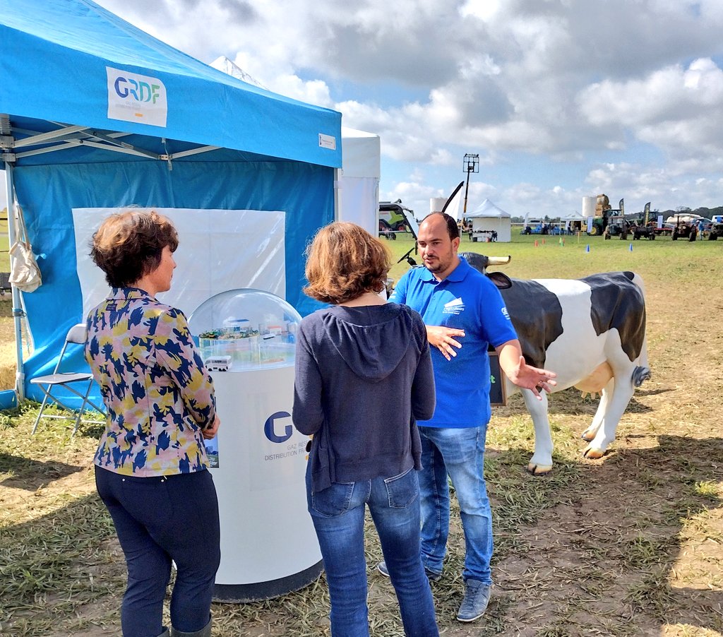 GRDF présent ce weekend au #festivaldelaterre organisé à <a href="/SaclayVille/">Ville de Saclay</a> par les jeunes agriculteurs <a href="/JA_IDF/">JA ILE DE FRANCE OUEST</a> ouest. Un événement familial et festif où les visiteurs ont pu découvrir la production de #gazvert 
Merci pour l'organisation les JA!