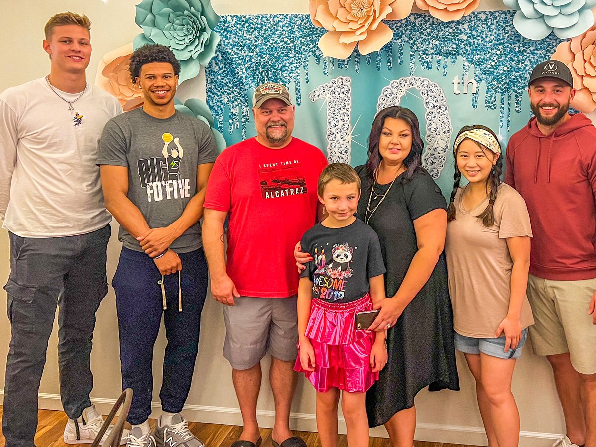 Lily was attacked by a cougar in May and almost died. Last night she celebrated her 10th birthday like no other celebration I’ve seen. Thanks to <a href="/rasir_45/">Big Fo’ Five⚡️</a> and <a href="/bengregg20/">ben gregg</a> for making her day extra special.