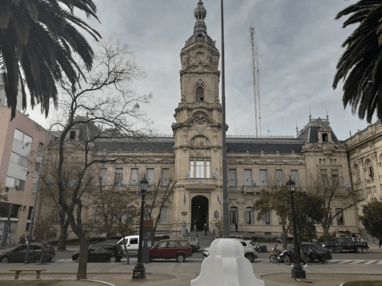 FrenteaCano's tweet photo. Una economista bahiense asegura que el Municipio subejecutó metas desde Enero hasta Junio https://t.co/UPCH24U33u https://t.co/ndYVGyKml1