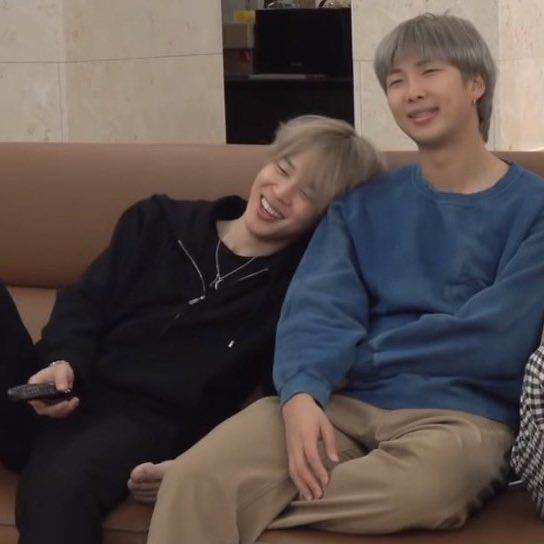 shru_koo's tweet photo. How to take care of Namjoon — A guide by bts https://t.co/Vs8WldjWnc